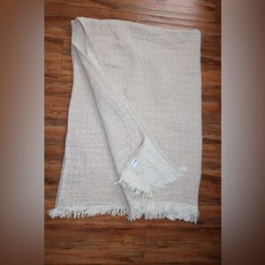 PISCATEXTIL 72”by 48” Cozy Cream Fringed Throw Blanket